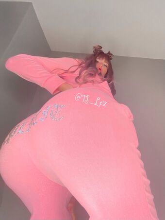 Leslie Nahé Úniky OnlyFans Fotka 14