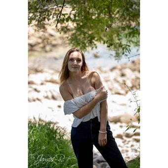 Letts React Nahé Úniky OnlyFans Fotka 2