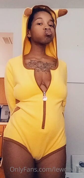 lewdbabe Nahé Úniky OnlyFans Fotka 15