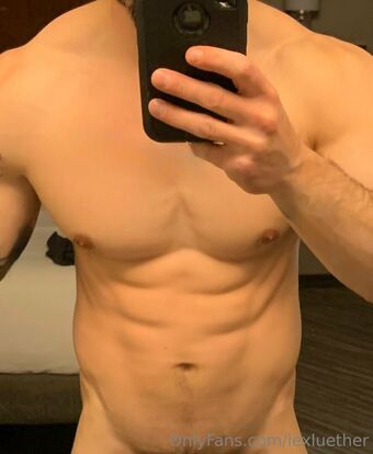 lexluether Nahé Úniky OnlyFans Fotka 6
