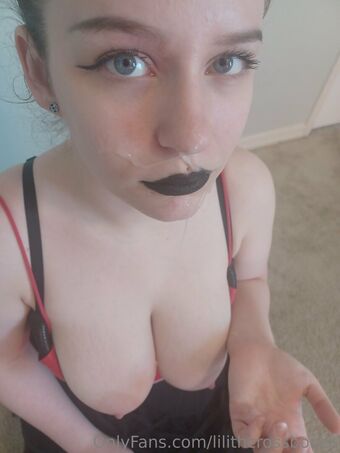 lilithcrossbones Nahé Úniky OnlyFans Fotka 30