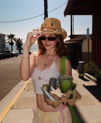 Lily Brooks O’Briant Nahé Úniky OnlyFans Fotka 9