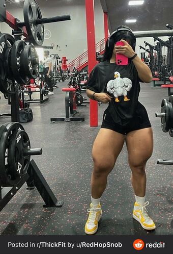 Linnnna Linnnna Nahé Úniky OnlyFans Fotka 2