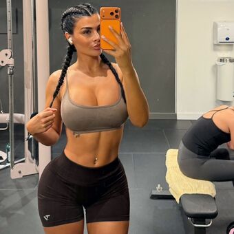 Lisa del Piero Nahé Úniky OnlyFans Fotka 500