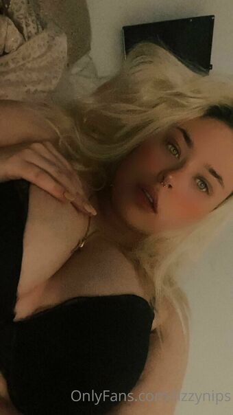 lizzynips Nahé Úniky OnlyFans Fotka 12