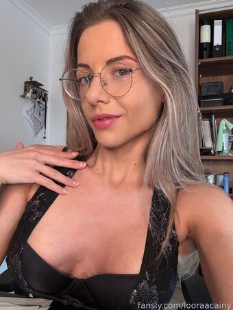 lora.cain Nahé Úniky OnlyFans Fotka 62