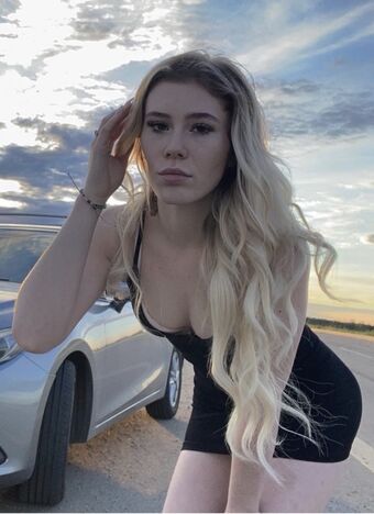Loretta Nahé Úniky OnlyFans Fotka 19