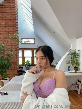 lowkeycv Nahé Úniky OnlyFans Fotka 2
