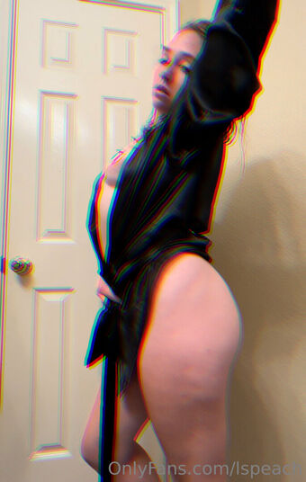 lspeach Nahé Úniky OnlyFans Fotka 10