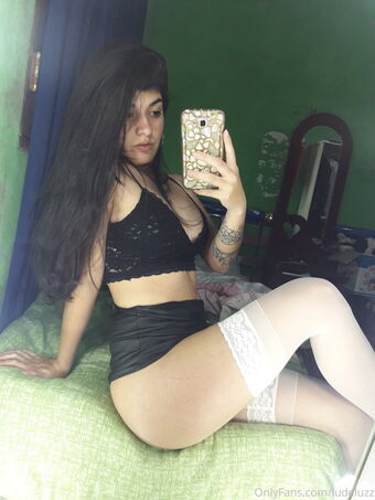 ludeluzz Nahé Úniky OnlyFans Fotka 1