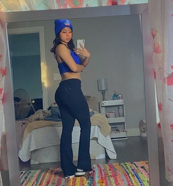 Luhhisa Nahé Úniky OnlyFans Fotka 16