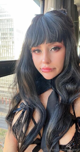 Luuhback Nahé Úniky OnlyFans Fotka 9