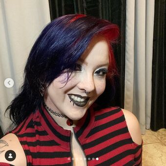 Lyraenium Nahé Úniky OnlyFans Fotka 7