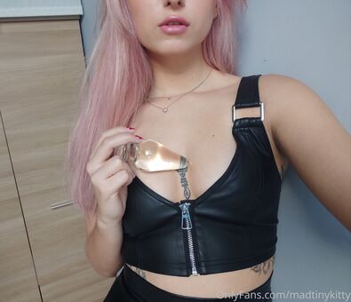 Madtinykitty Nahé Úniky OnlyFans Fotka 13