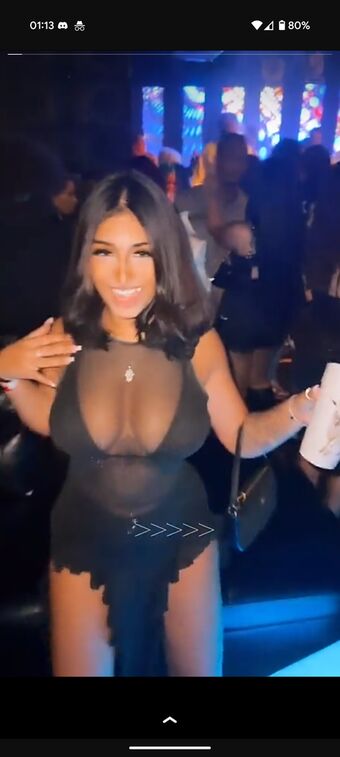Manii Nahé Úniky OnlyFans Fotka 1