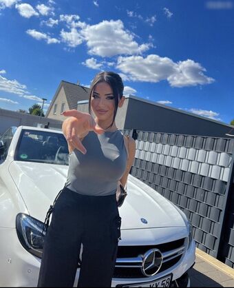Mariam Nahé Úniky OnlyFans Fotka 2