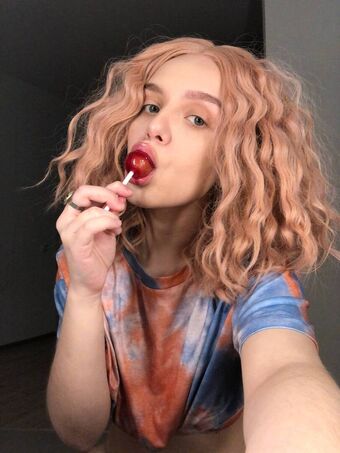 May Ross Nahé Úniky OnlyFans Fotka 19