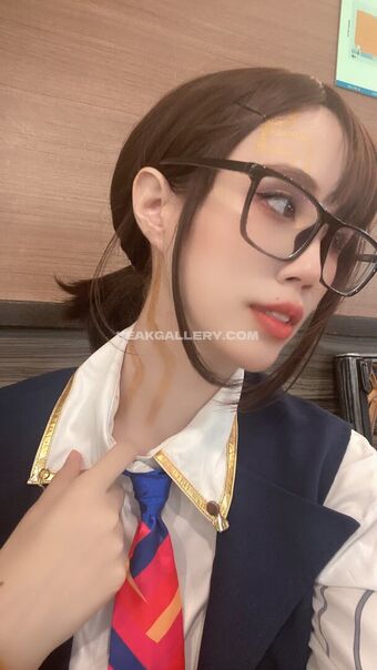 Megugami Nahé Úniky OnlyFans Fotka 2