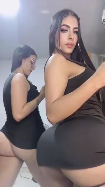 Mia_deee
