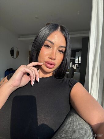 miakeller Nahé Úniky OnlyFans Fotka 30