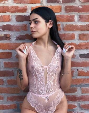micaybañez Nahé Úniky OnlyFans Fotka 3