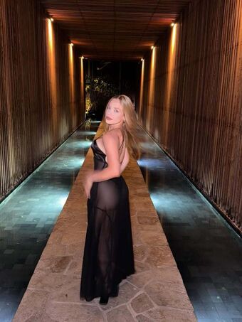 Michelle Andrezza Nahé Úniky OnlyFans Fotka 2