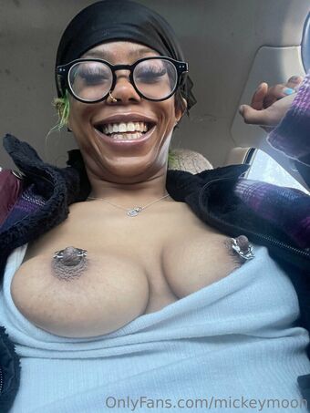 mickeymooh Nahé Úniky OnlyFans Fotka 5
