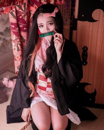 Miholy Nahé Úniky OnlyFans Fotka 6