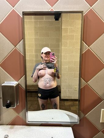 milfmoder Nahé Úniky OnlyFans Fotka 16