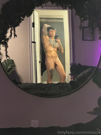 mintsicle Nahé Úniky OnlyFans Fotka 12