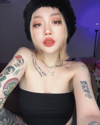 missmozzi Nahé Úniky OnlyFans Fotka 5