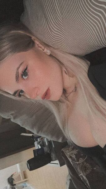 Modestal Nahé Úniky OnlyFans Fotka 9