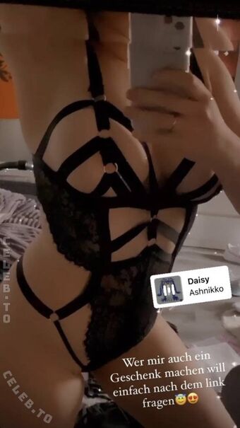 monaa.040 Nahé Úniky OnlyFans Fotka 8