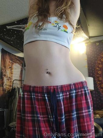 Mortuous Nahé Úniky OnlyFans Fotka 11