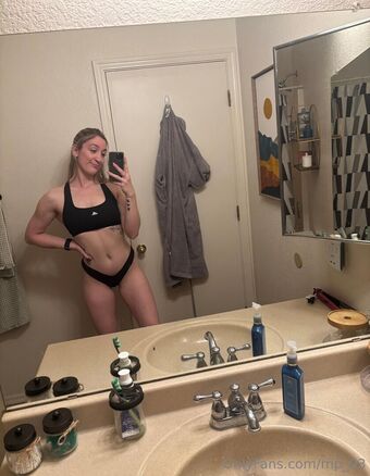 mp_03 Nahé Úniky OnlyFans Fotka 24
