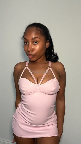 ms.walker Nahé Úniky OnlyFans Fotka 1