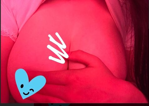 mxrtusia Nahé Úniky OnlyFans Fotka 5