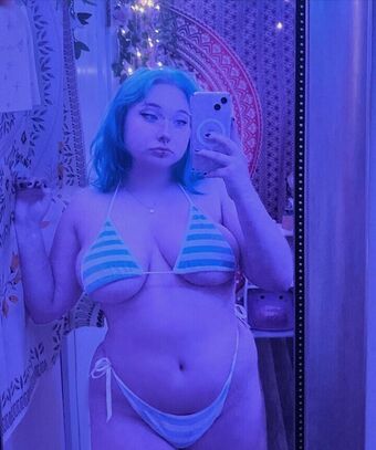 mxwuni Nahé Úniky OnlyFans Fotka 16