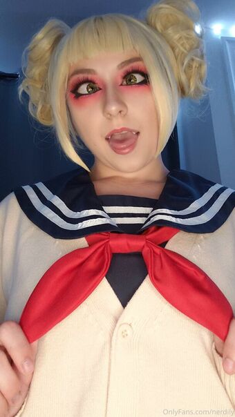Nerdily Nahé Úniky OnlyFans Fotka 15
