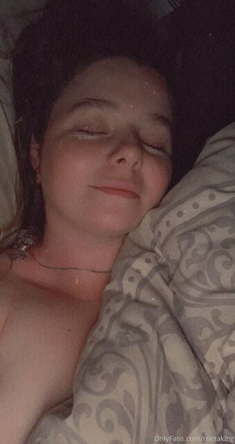 nicketta Nahé Úniky OnlyFans Fotka 2