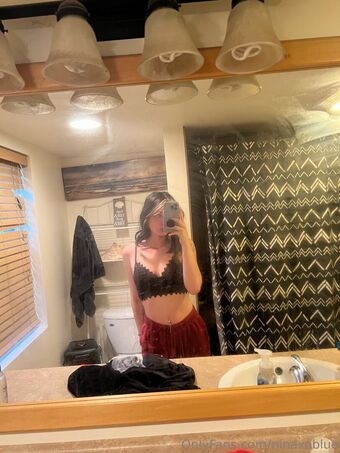 ninaxoblue Nahé Úniky OnlyFans Fotka 12