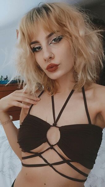 Nympha Nahé Úniky OnlyFans Fotka 4