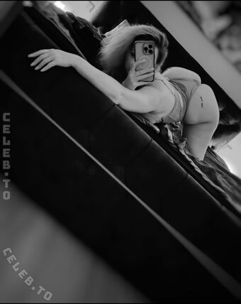 nyxa Nahé Úniky OnlyFans Fotka 19