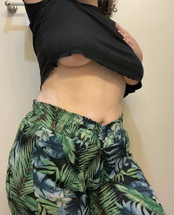 oli Nahé Úniky OnlyFans Fotka 20