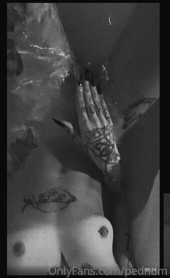 Pednom Nahé Úniky OnlyFans Fotka 11