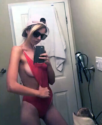 Phillips Nahé Úniky OnlyFans Fotka 24