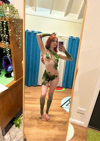 Pixie Ivy Nahé Úniky OnlyFans Fotka 3