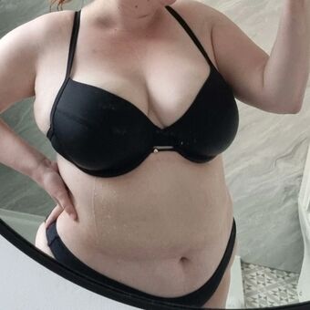 PixieUk27 Nahé Úniky OnlyFans Fotka 9