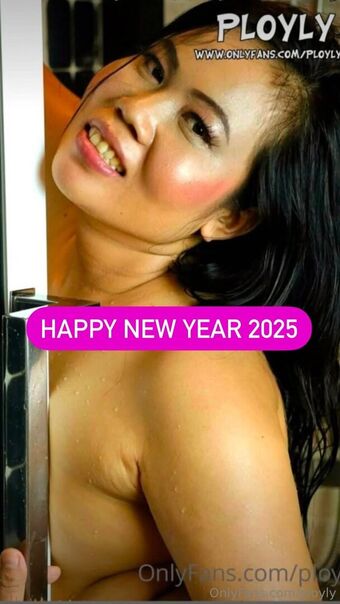 ployly Nahé Úniky OnlyFans Fotka 60
