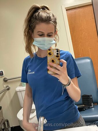 pollypocketx69 Nahé Úniky OnlyFans Fotka 5